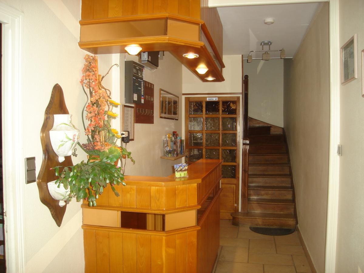 Hotel Restaurant Anglade Le Nayrac Dış mekan fotoğraf
